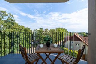 Family Apartment with Balcony and Underground Parking in Cracow by Noclegi Renters - 6