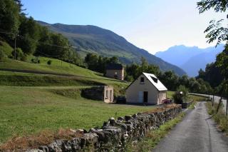 7-person chalet in Barèges - 9