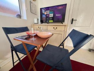 Private Guest Suite in Bletchley, Milton Keynes - 1