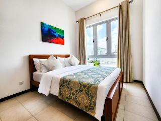 Peaceful Retreat with Rooftop Pool in the Heart of Colombo 07 - 6
