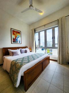 Peaceful Retreat with Rooftop Pool in the Heart of Colombo 07 - 9