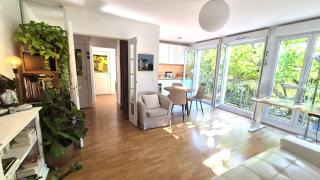 Near Paris & Versailles Premium Appartment with Terrace & Balcony in Greenery - 0