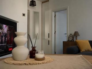 Cozy Prishtina Central Apartment - 9