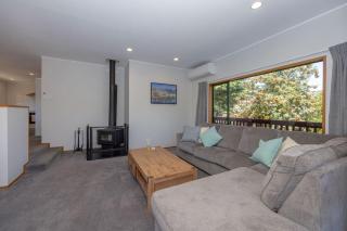 Central Comfort in Wanaka - 1