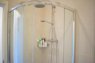 2 Bedroom House Near City Centre - 6