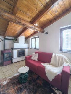 Panoramic Alpine Chalet - 8