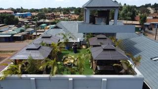 Saffron Inn Luxury Hotel - 1