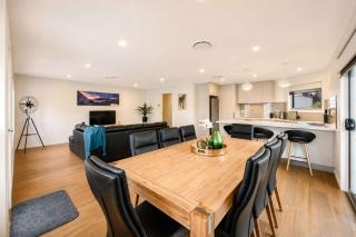 Villa No 5 Brand New close to shops 10 min Airport - 0