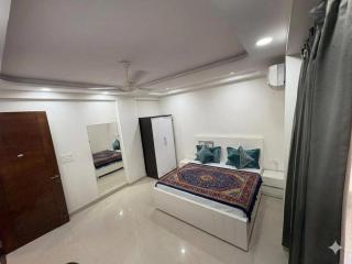 Hotel Capital Home & Apartment Rooms Near Maxx Hospital - 1
