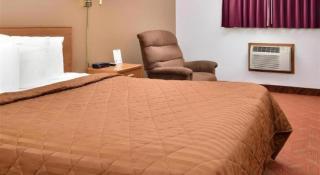 Americas Best Value Inn & Suites Sidney - 1