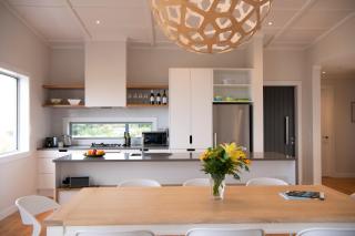Waimarama Heights - Waimarama Holiday Home - 5