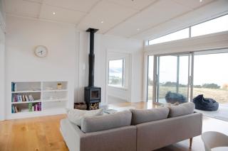 Waimarama Heights - Waimarama Holiday Home - 3