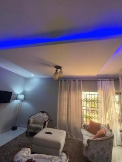 A184b Foxdale Apartment - 6