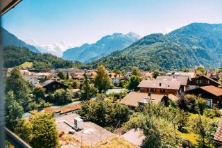 Helvetia Swiss Charm Apartment - 6