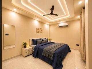 Let'Stay - Urban Nivas, Luxury Apartments in Noida Sector 63A, Near Fortis Hospital - 3