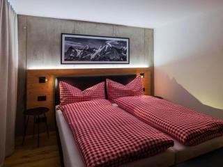 Apartment Chalet Raufthubel by Interhome - 9