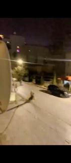 خلف ارابيلا مول شقه مفروشه 2 غرفه وصاله ومطبخ وحمامين 3 حمامات - 4
