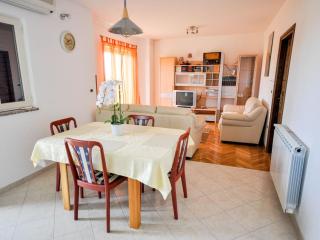 Apartment Wohnung Angela mit Terrasse by Interhome - 2