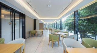 Riverside Hotel - 1