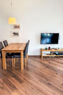 Apartment Haus zum Alpenblick - Weisshorn by Interhome - 5