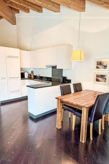 Apartment Haus zum Alpenblick - Weisshorn by Interhome - 2