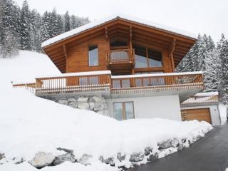 Apartment Nubes- Chalet Appartement-Fewo- Dusche oder Bad- WC 12-Bettwohnung by Interhome - 8