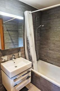 Apartment Taviarna Laax 1-9 by Interhome - 1