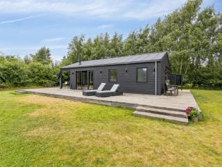 Holiday Home Pertti - 750m from the sea by Interhome - 5
