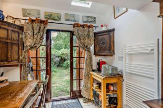 Host & Stay - The 1890 Petersfield Retreat - 7