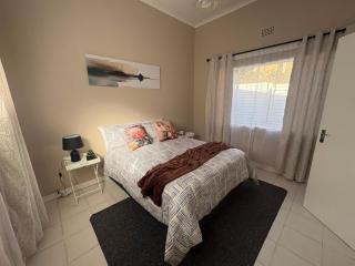 Sunset bachelor suite - 0