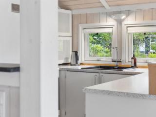 Holiday Home Naninja - 680m from the sea by Interhome - 8