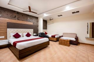 Hotel Aditya Grand Inn - 2