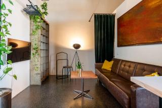 Loft & Artist Studio in an Industrial Creative Hub - 5
