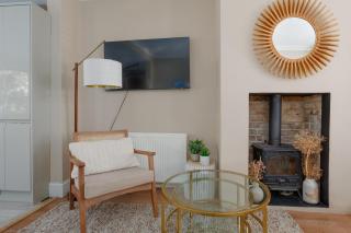 Pottery Place by Grandeur Property - 1