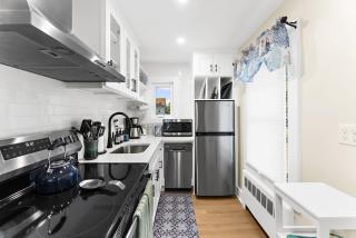 The Seafarers Stay A Nautically Themed 3BR Flat in Stonington Borough - 6