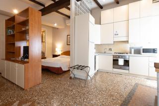 BolognaRoomscom - Santo Stefano Apartments - 5