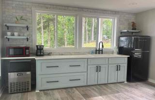Impeccable Lakefront Luxury with Heated Pool, Hot Tub, Private Dock, Game room, Firepit & Sun Set in Amazing Location - 1