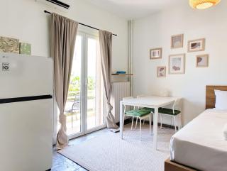 Sunny Studio in Voula Center - 8