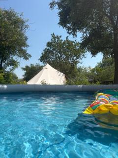 The Ozorian Rooms & Glamping - 9