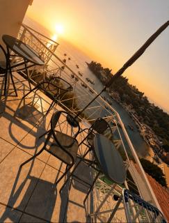 Aronis Spyros Panoramic Seaview Rooms - 2