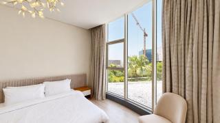 Bright & Elegant 1BR in Bahrain Bay - 1