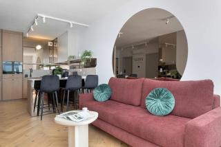 Cosy Apartment in Cracow with Parking and Air Conditioning by Noclegi Renters - 0