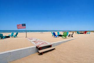 Lake Huron Getaway with Sun Porch and Beach Fun - 8