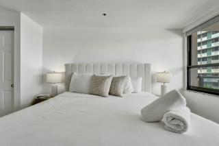 Beautiful Oceanview Condo with Beach Service 504 - Miami Beach - 5