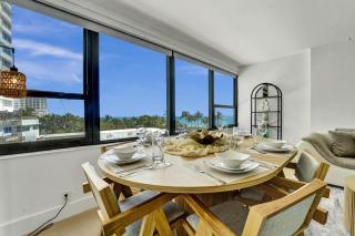 Beautiful Oceanview Condo with Beach Service 504 - 1