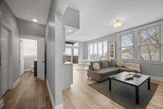 Luxury Retreat - Stunning Pittsburgh Skyline Views - 2