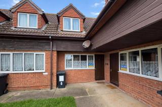 Seaside Holiday Cottage By The Beach In Beautiful Hemsby, Norfolk Ref 99006J - Hemsby - 0