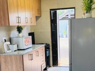 Tshepang Modern Suites Secunda - 1