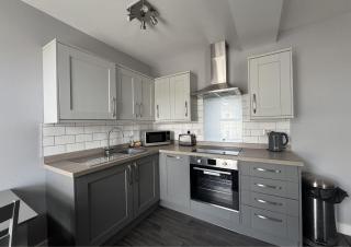 Beautiful 4 Berth Seaside Apartment In Great Yarmouth, Norfolk Ref 99006S - 8