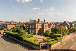Douglasleigh - Luxury Victorian Villa - Walk to Carnoustie Golf Links - 0